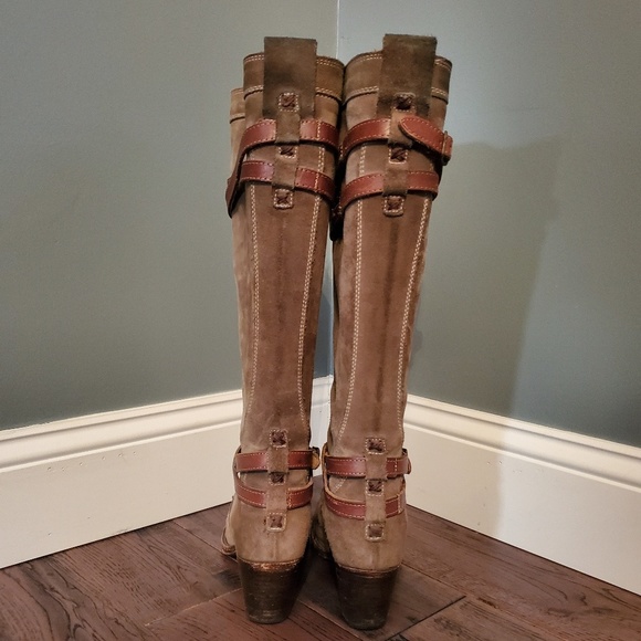 Frye Suede Jane Boot - Picture 5 of 8